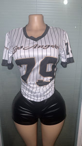 LA Top 2X can fit a XL